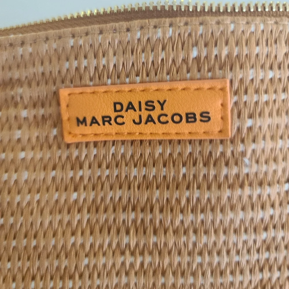 Marc Jacobs Daisy Make up cosmetic pouch bag
